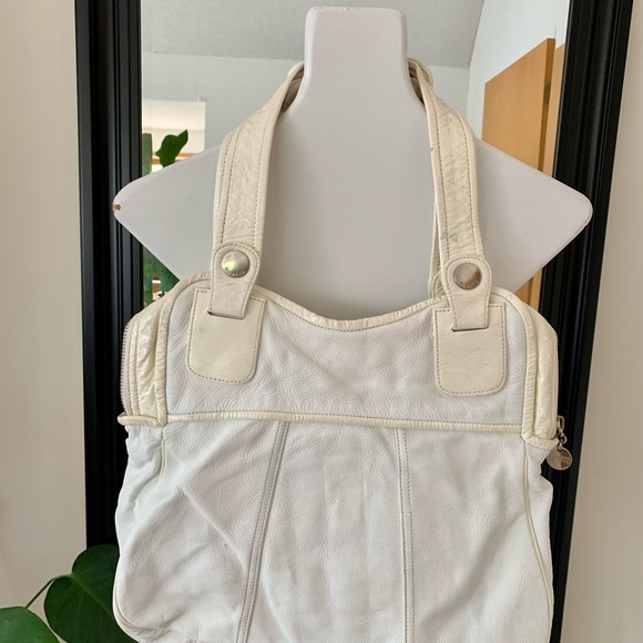 GUSSTO Black & White Leather Handbag - Picture 12 of 15